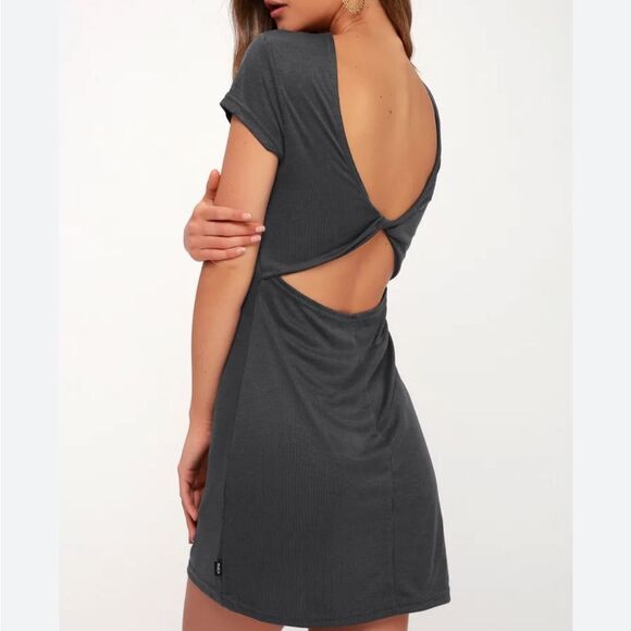 RVCA Dresses & Skirts - RVCA Wallflower Charcoal Grey Backless Bodycon Shirt Dress Size Large